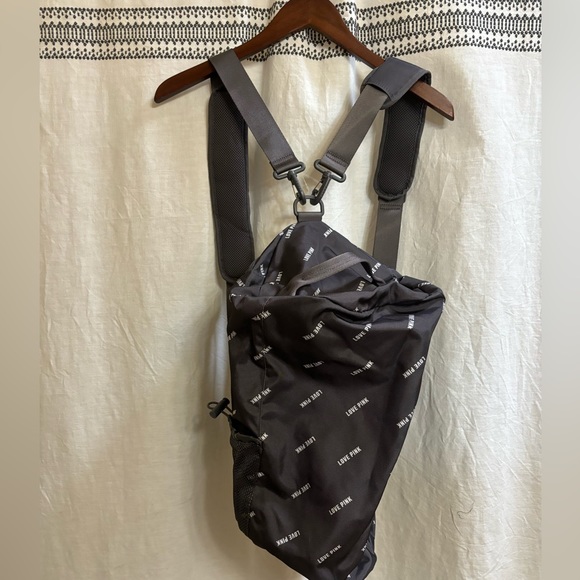 Victoria’s Secret Pink Duffle Bag. - Picture 4 of 4